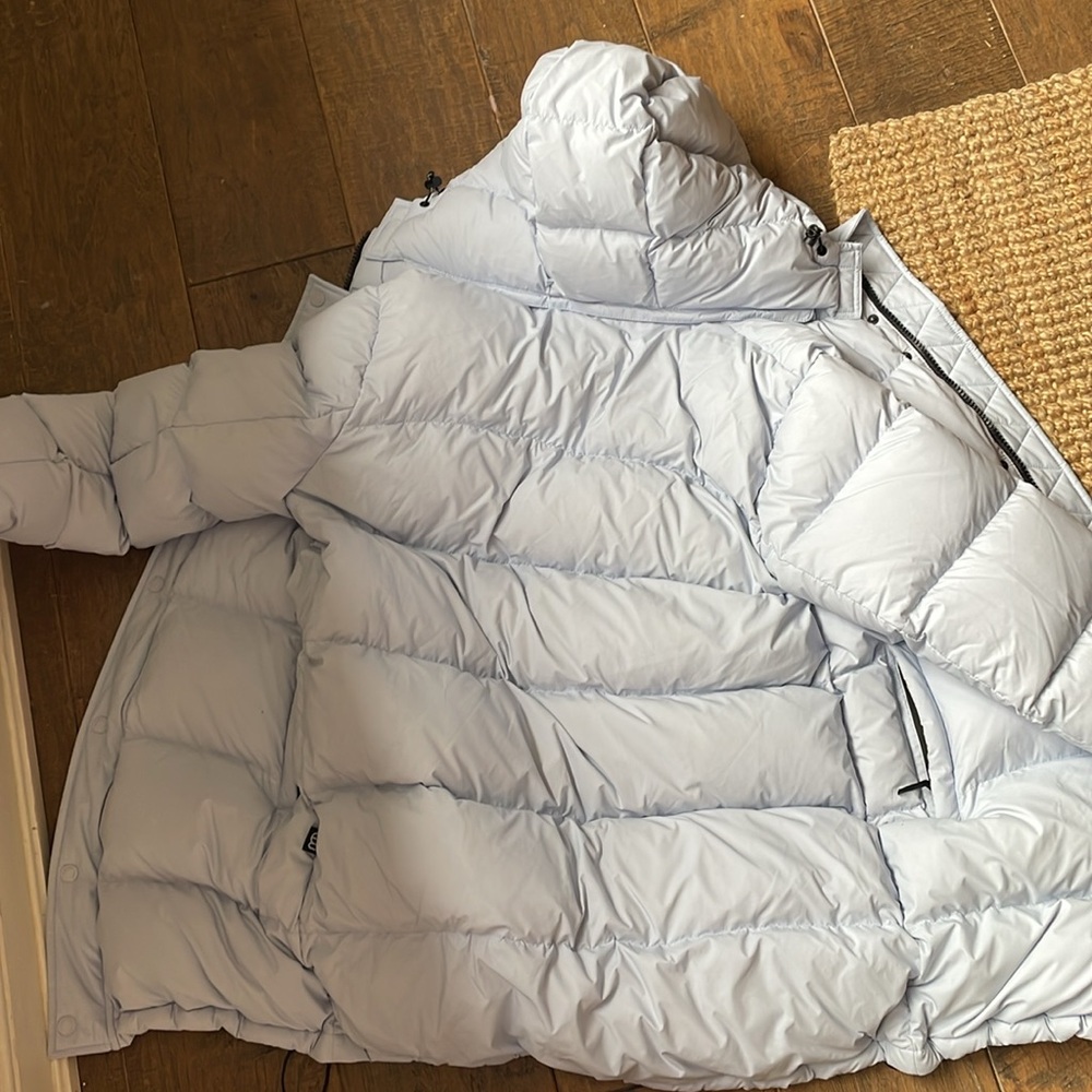 Aritzia super puff mid length - cruise blue - Picture 3 of 3